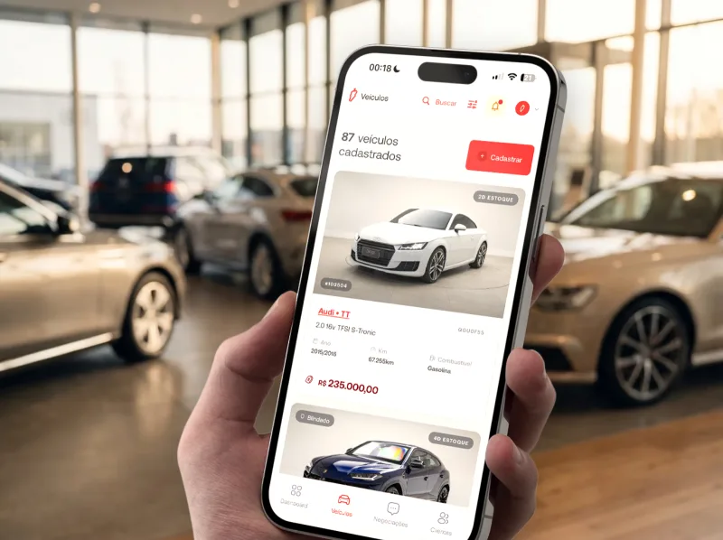 App da Spice sendo usado numa concessionária de veículos